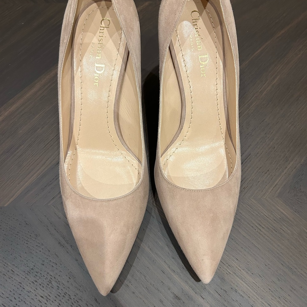 Dior Women's Beige Suede Pumps